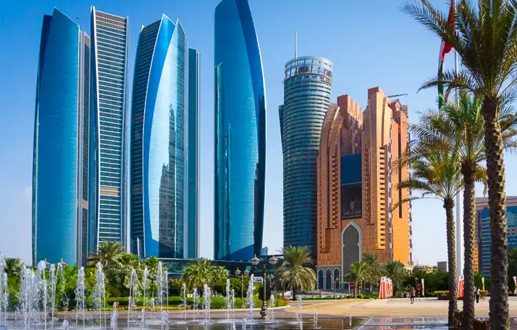 Abu Dhabi City Tour, Louvre Art Museum with tickets & Abu Dhabi Mosque tour Abu Dhabi City Tour, Louvre Art Museum with tickets & Abu Dhabi Mosque tour