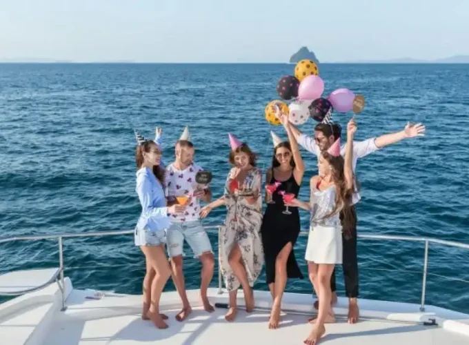 Birthday on Luxury Private Yacht in Dubai Marina