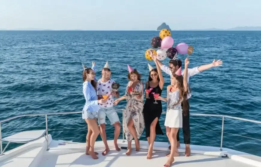 Birthday on Luxury Private Yacht in Dubai Marina
