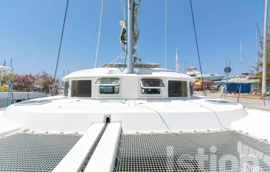 Delos & Rhenia Sailing Day Cruise (Catamaran Lagoon 44)
