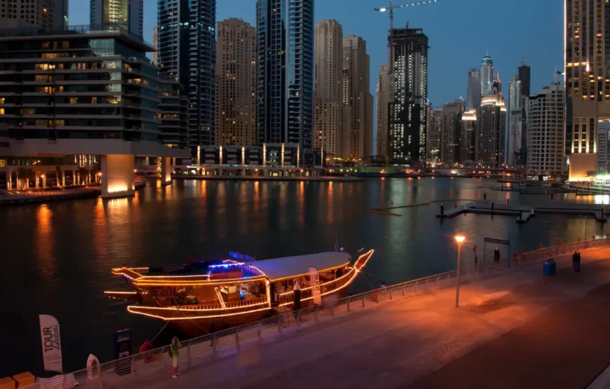 Traditional Dinner Boat in Dubai Marina Dubai, UAE