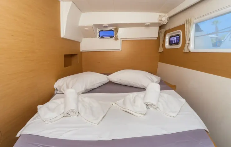 Fishing On Lux Cruise to Dia Island With Lunch And Grilled Fresh Fish (Catamaran Lagoon 400)