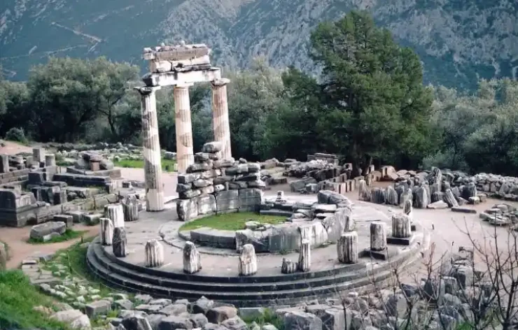 Full day tour Delphi Athens, Greece