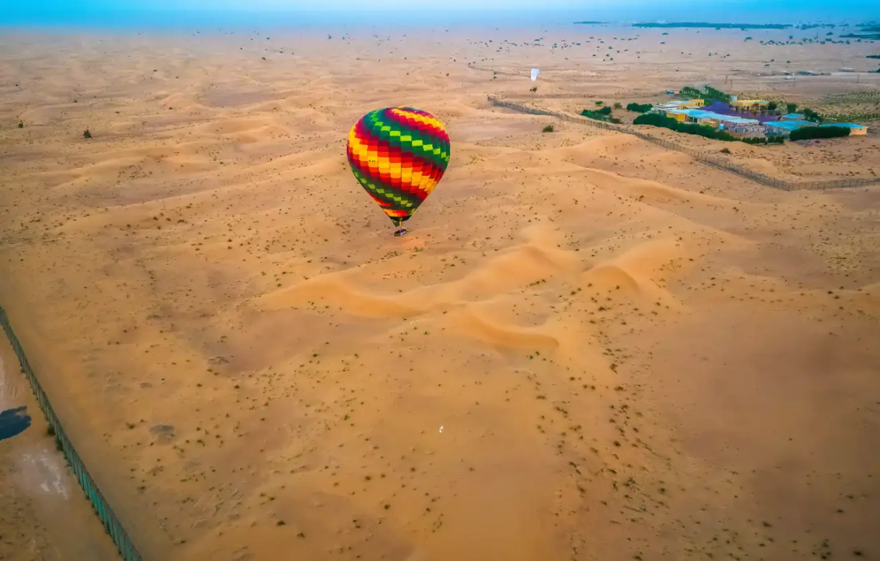 Hot Air Balloon Flight in Dubai with Pick Up (21)
