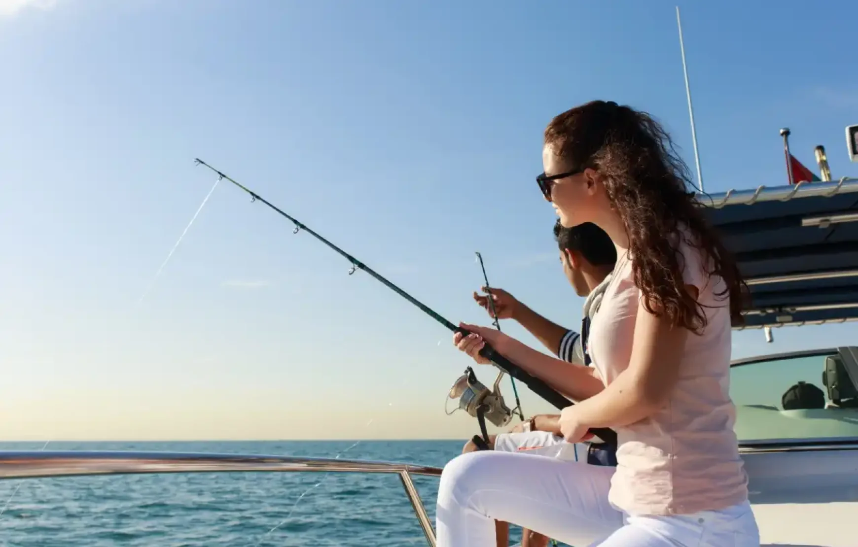 Fishing, Grill and Yacht in Dubai Fishing, Grill and Yacht in Dubai