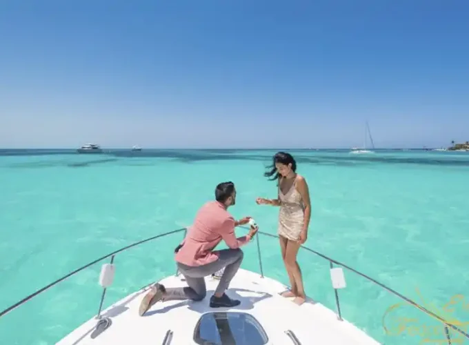 Marriage Proposal On a Luxury Private Yacht in Dubai