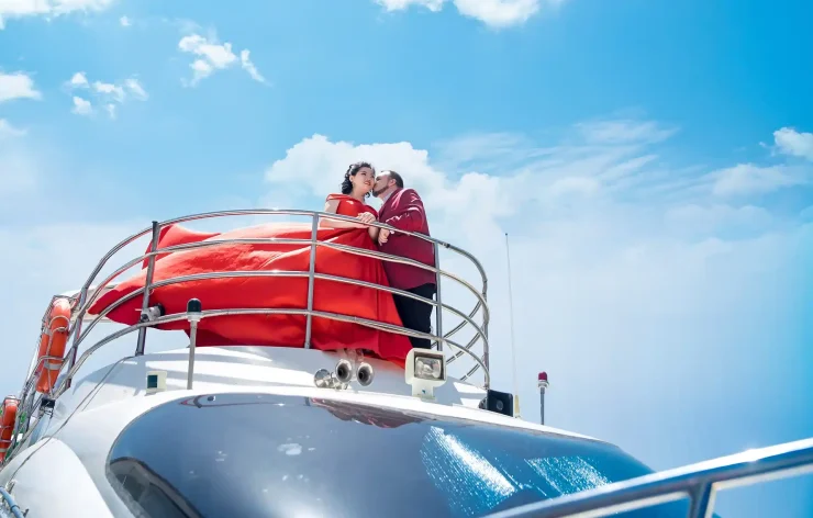 Marriage Proposal On a Luxury Private Yacht in Dubai f