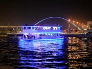 Modern-Dinner-boat-Cruise-tour-in-Dubai-Marina