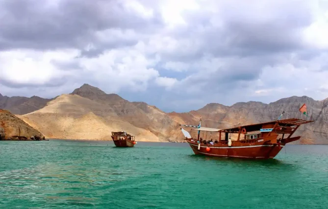 Musandam tour Dubai Sea Safari, Banana Boat, Snorkeling, Food