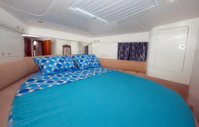 Mykonos South Beaches Private Luxury Yacht With Lunch(YACHT CRANCHI 40) Greece