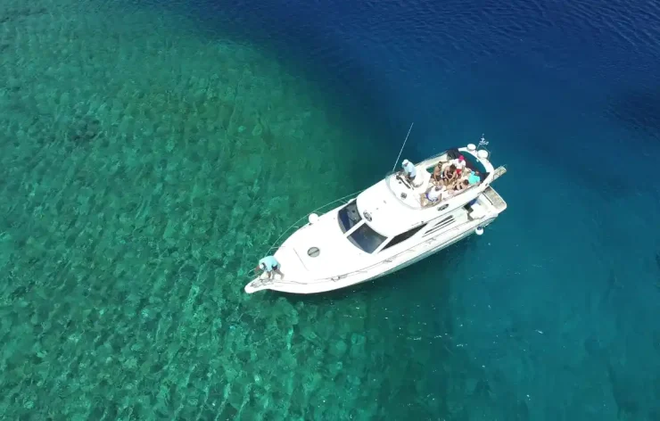 Mykonos South Beaches Private Luxury Yacht With Lunch(YACHT CRANCHI 40) Greece