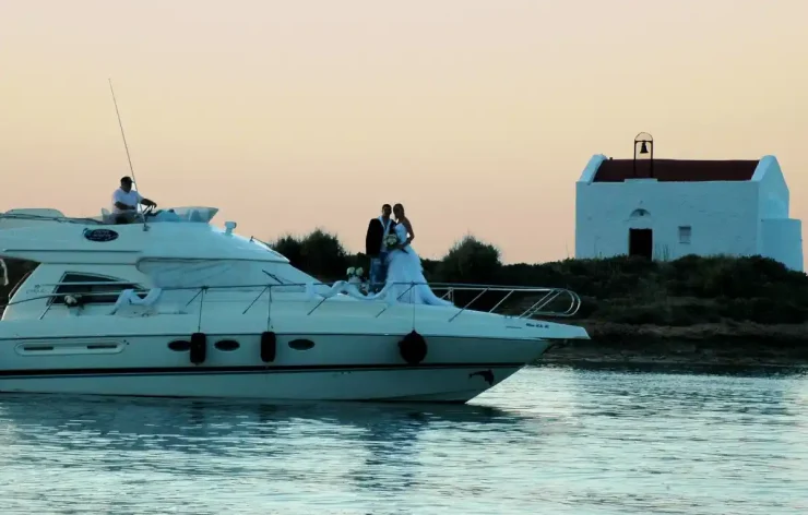 Mykonos South Beaches Private Luxury Yacht With Lunch(YACHT CRANCHI 40) Greece