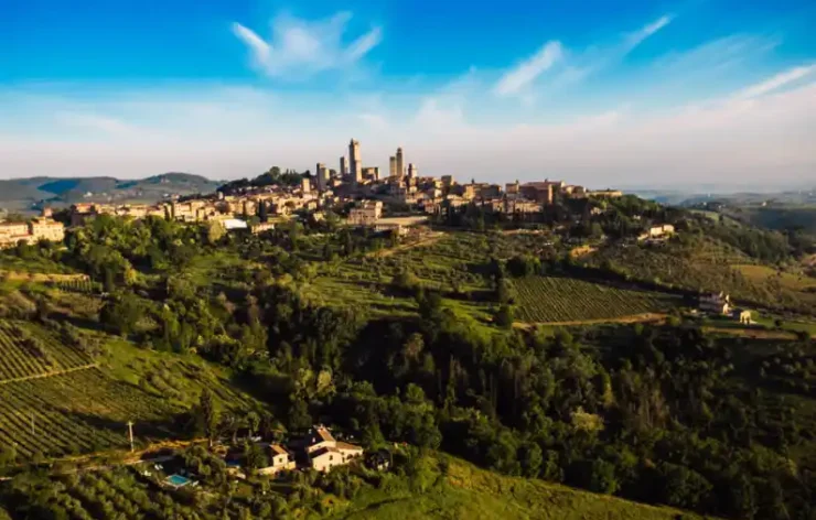 Enjoy The Morning Hot Air balloon Over San Gimignano Italy