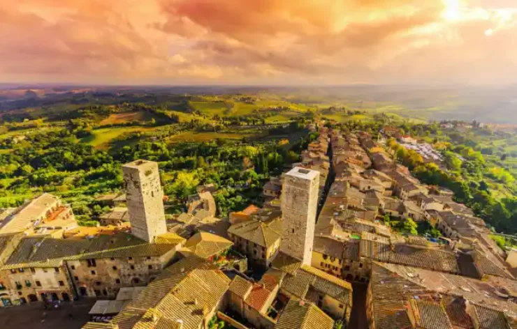 Enjoy The Morning Hot Air balloon Over San Gimignano Italy