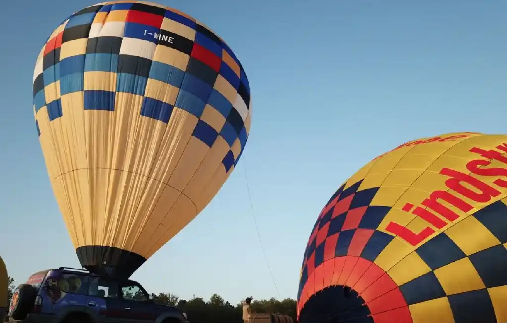 Enjoy The Morning Hot Air balloon Over San Gimignano Italy Enjoy The Morning Hot Air balloon Over San Gimignano Italy