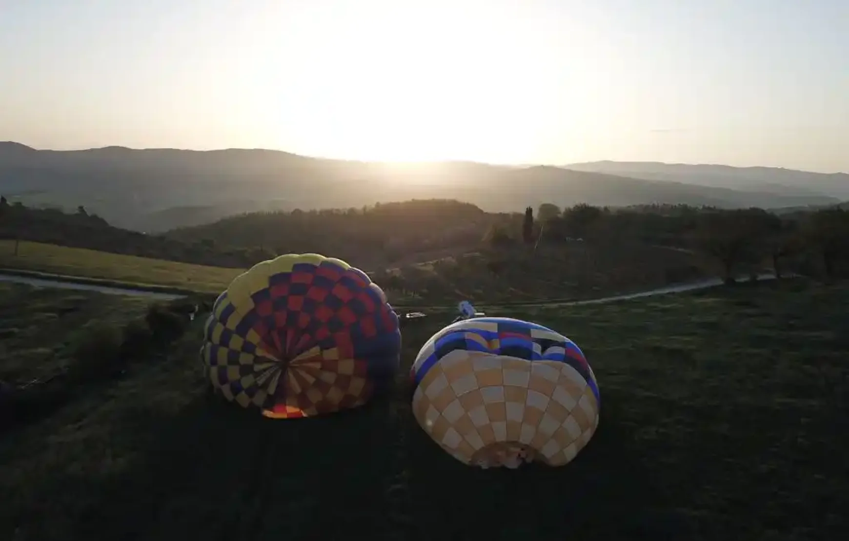 Enjoy The Morning Hot Air balloon Over San Gimignano Italy Enjoy The Morning Hot Air balloon Over San Gimignano Italy