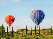 Enjoy The Morning Hot air balloon Over Chianti Italy With Breakfast