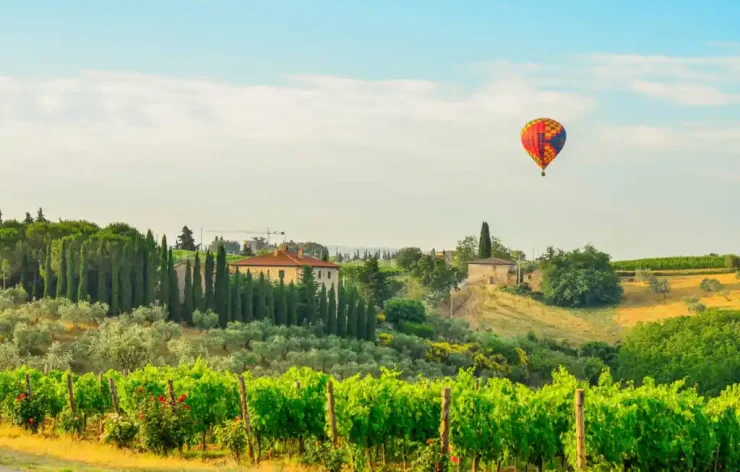 Enjoy The Morning Hot air balloon Over Chianti Italy With Breakfast