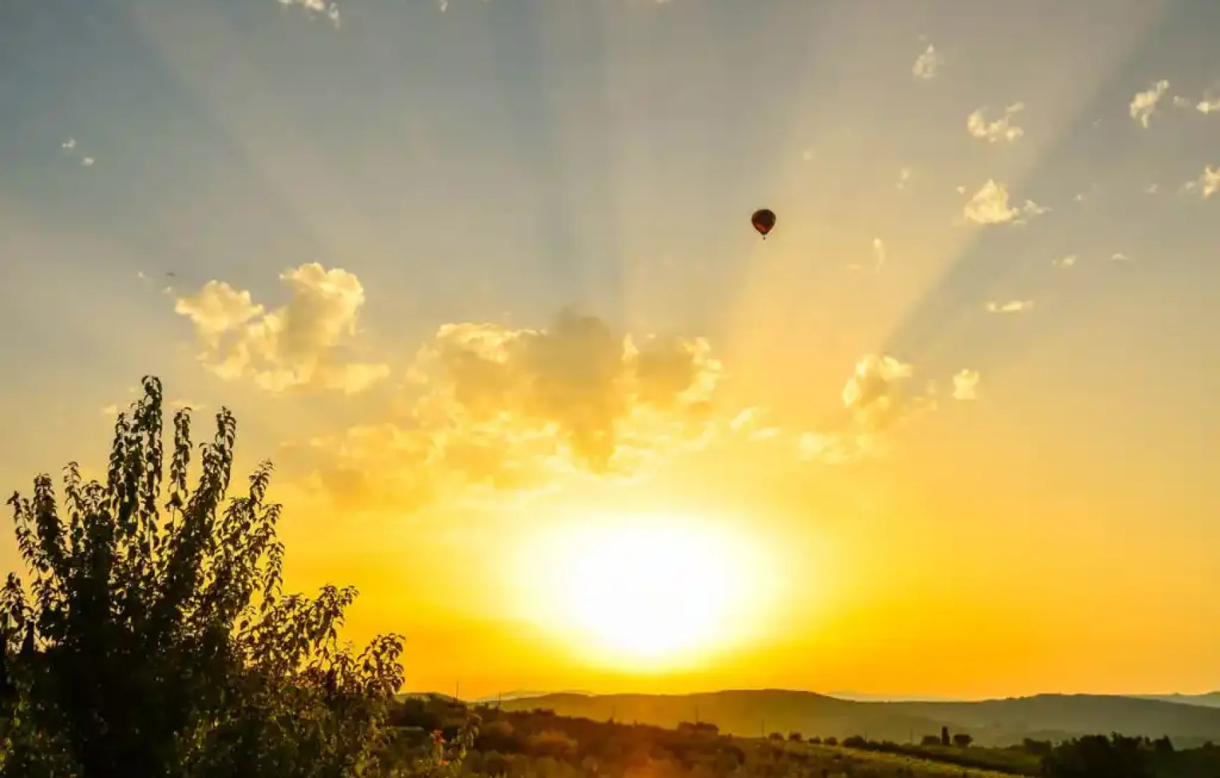 Enjoy The Morning Hot air balloon Over Chianti Italy With Breakfast Enjoy The Morning Hot air balloon Over Chianti Italy With Breakfast