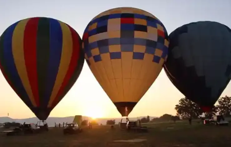 Enjoy The Morning Hot air balloon Over Chianti Italy With Breakfast