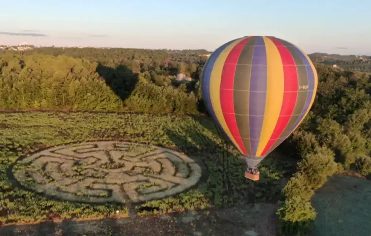 Enjoy The Morning Hot air balloon Over Chianti Italy With Breakfast