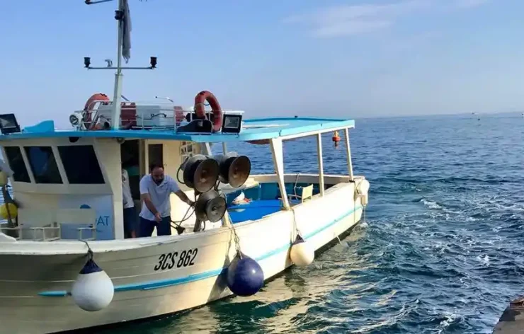 Fishing, Swimming & Relaxing On Boat With Lunch In Sorrento and Capri Coasts Italy