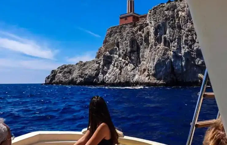 Fishing, Swimming & Relaxing On Boat With Lunch In Sorrento and Capri Coasts Italy