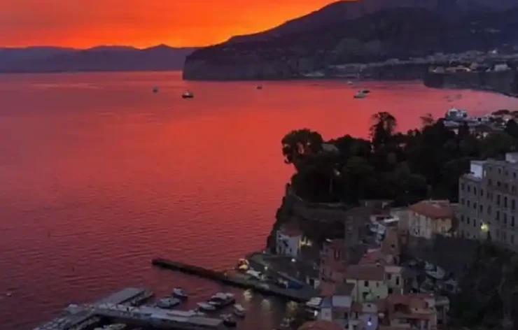 Fishing, Swimming & Relaxing On Boat With Lunch In Sorrento and Capri Coasts Italy