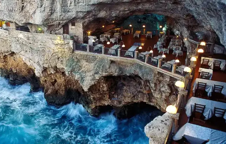 Guided Tour Of The Coast And The Sea Caves Of Polignano a Mare Italy