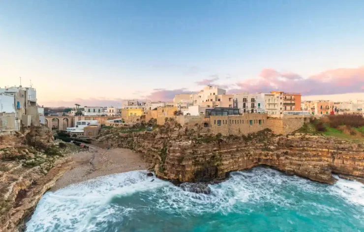 Guided Tour Of The Coast And The Sea Caves Of Polignano a Mare Italy