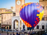 Enjoy The Morning Hot air balloon tour Over Siena With