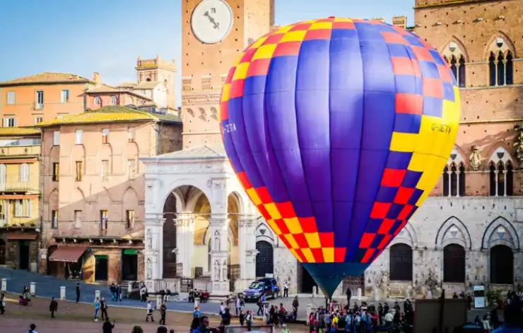 Morning Hot air balloon Over Siena With Breakfast