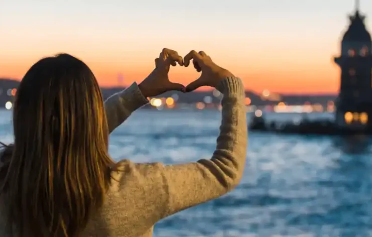 Luxury Yacht In Istanbul's Bosphorus For 2.5 Hours Turkey