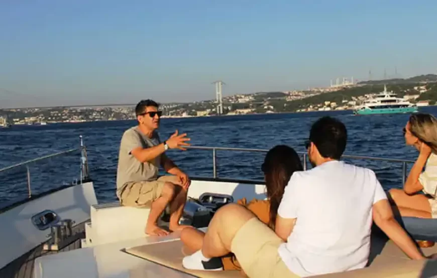 2.5 Hours Sunset Luxury Yacht In Bosphorus Istanbul