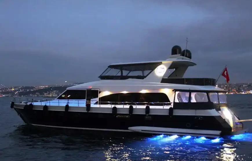 2.5 Hours Sunset Luxury Yacht In Bosphorus Istanbul