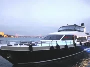 Luxury Yacht In Istanbul's Bosphorus For 2.5 Hours Turkey