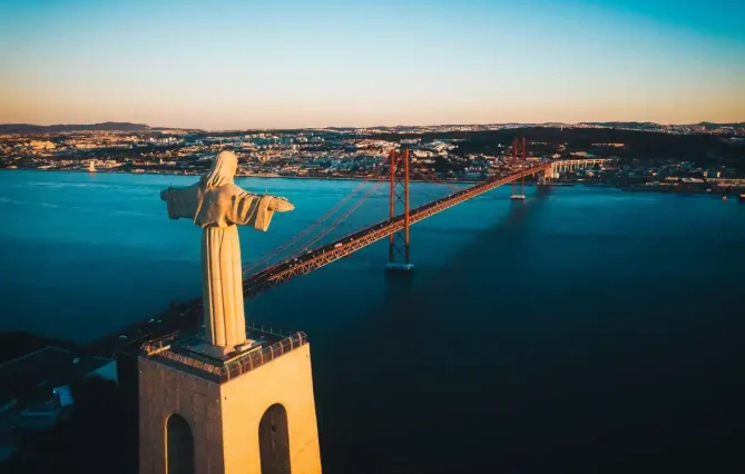 Arrabida Mountains Tour