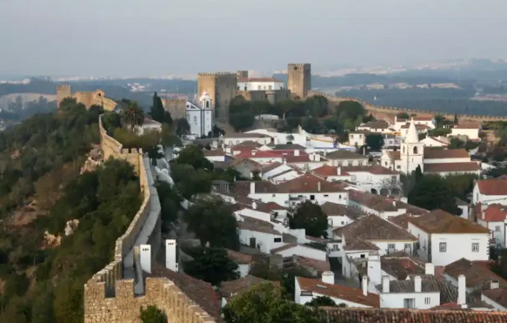 Full Day Alkobaca Batalha Obidos Fatima And Nazare Tour