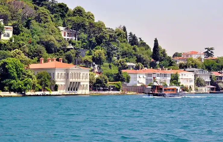 Istanbul Bosphorus Cruise With Lunch And Beylerbeyi Palace Tour Turkey