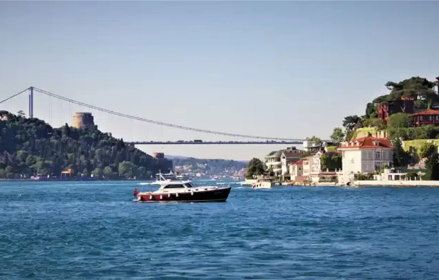 Istanbul City Sightseeing by Bus, Boat, and Cable Car