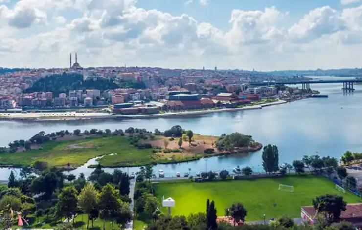 Istanbul City Sightseeing by Bus, Boat, and Cable Car in Turkey