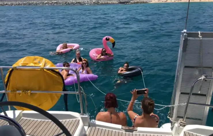 Sailing Boat Tour In Barcelona Spain Vila Olímpica, Bogatell beach, Mar Bella, Diagonal Mar, Port Forum to the beautiful beach of Badalona