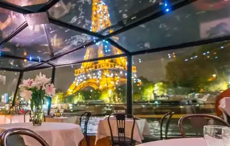Dinner Cruise with Seine Views in Paris France