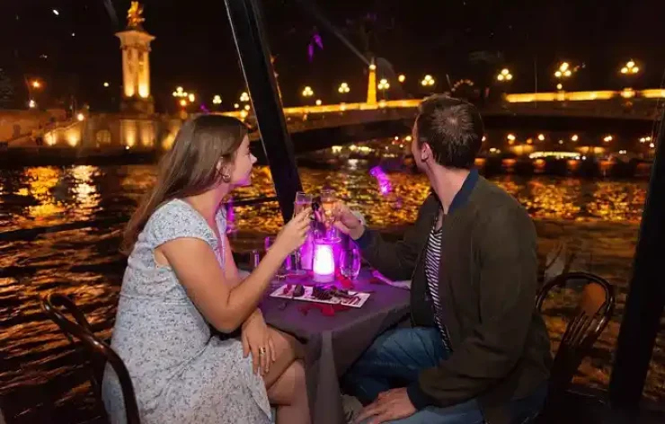 Dinner Cruise with Seine Views in Paris France