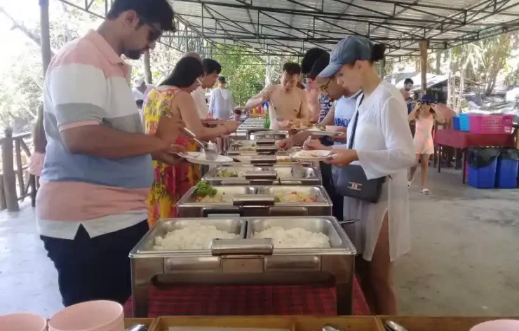 Full Day Raya Island Tour with Buffet Lunch and Snorkeling Phuket Thailand