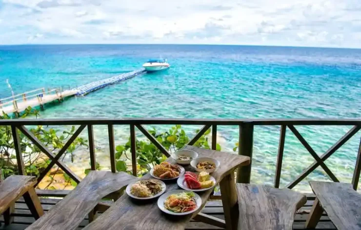 Full Day Raya Island Tour with Buffet Lunch and Snorkeling