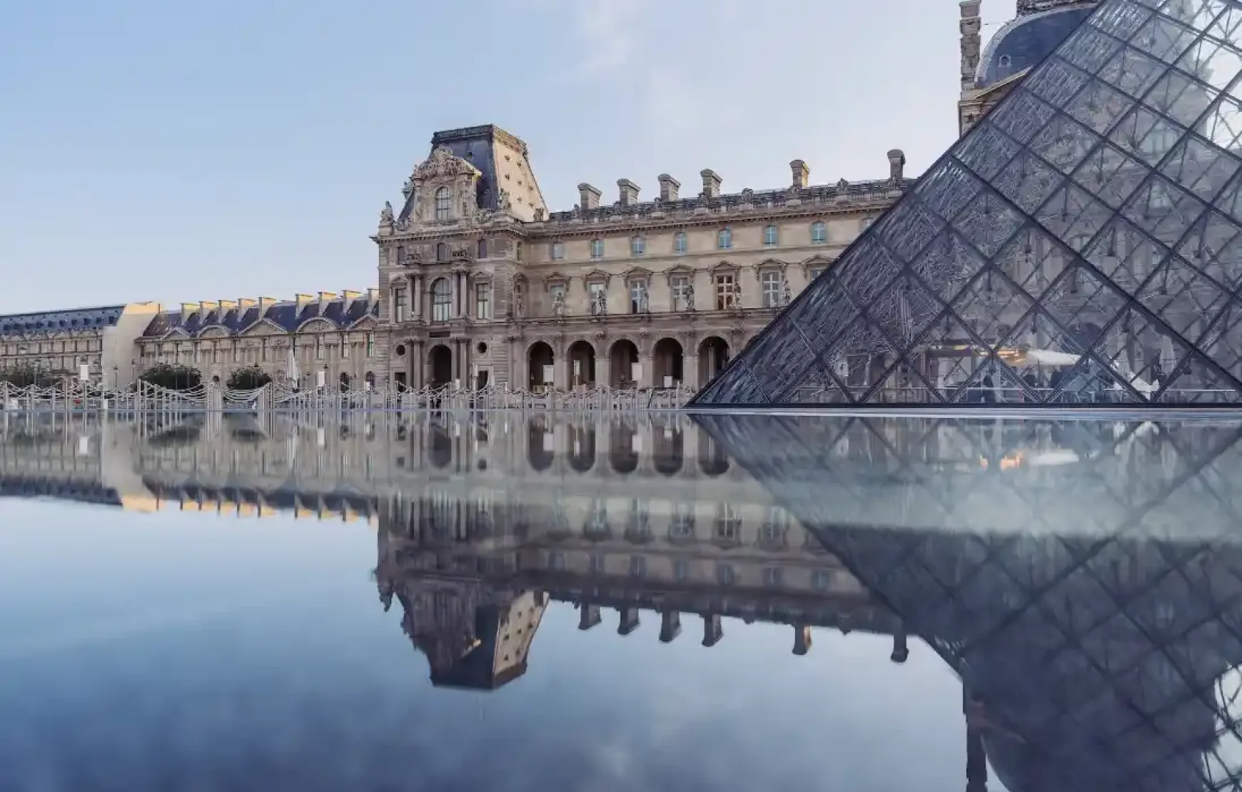 Guided Tour of the Louvre Museum Paris France Guided Tour of the Louvre Museum Paris France