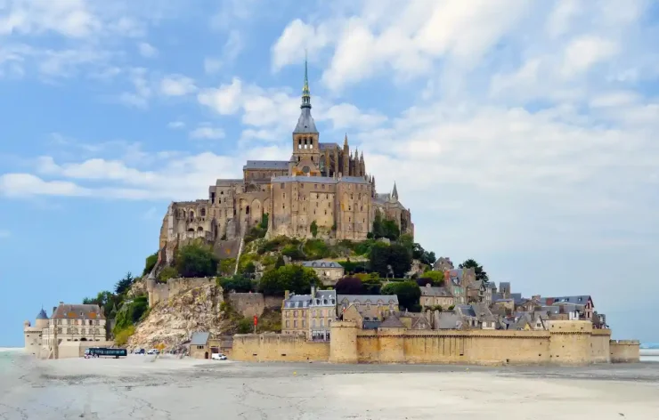 Mont Saint-Michel Guided Tour from Paris with Lunch France