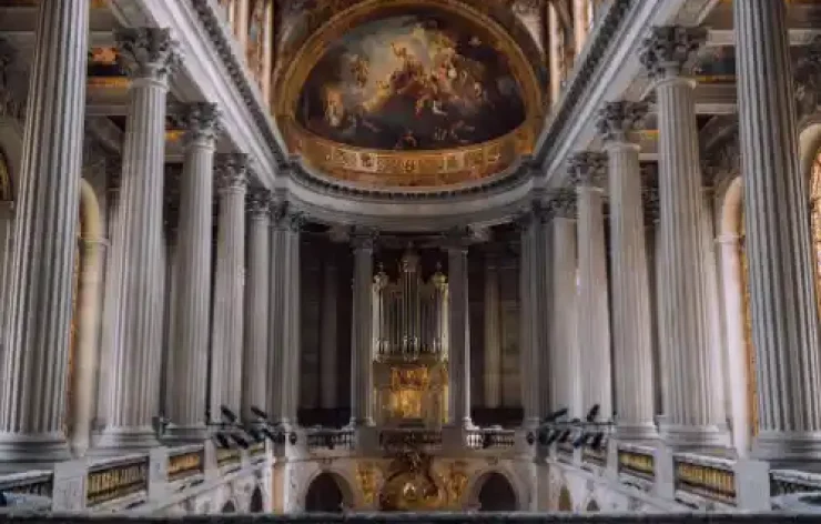 Palace of Versailles Guided Tour with Priority Access from Versailles Paris France