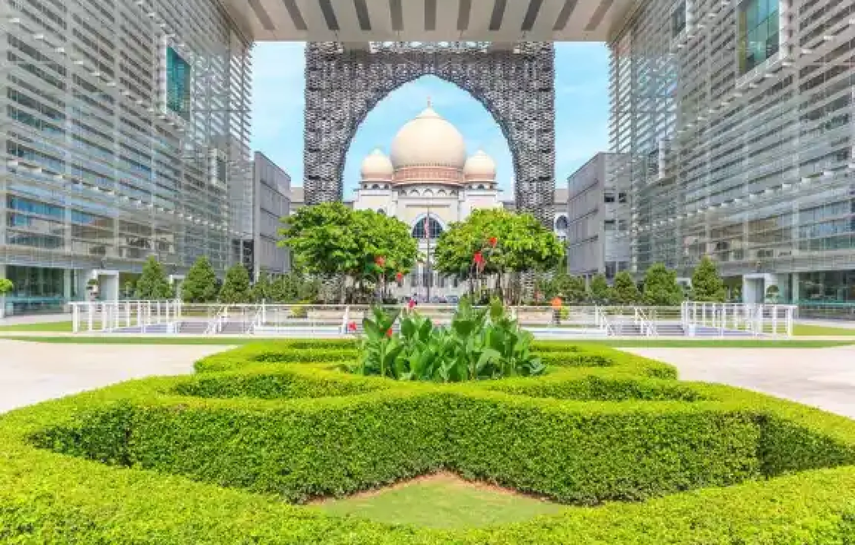 Putrajaya City Tour From Kuala Lumpur Putrajaya City Tour From Kuala Lumpur